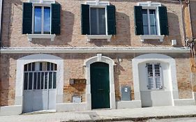 Fuori Dalle Mura Jesi